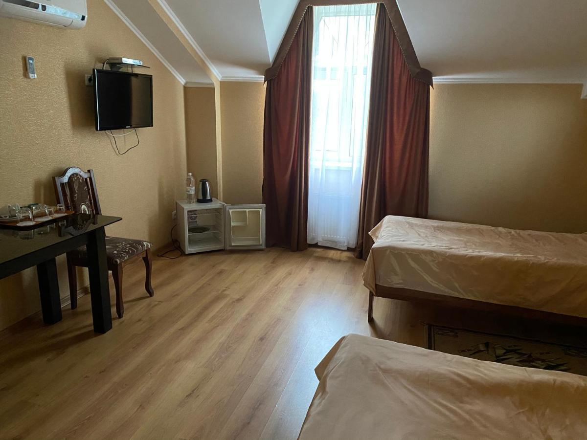 Гостинний Маєток Hotell Myla Exteriör bild