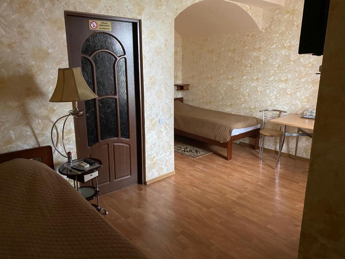 Гостинний Маєток Hotell Myla Exteriör bild