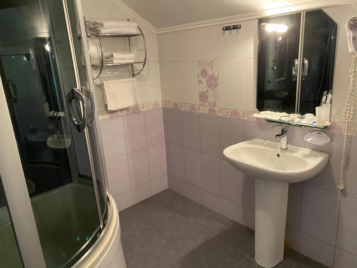 Гостинний Маєток Hotell Myla Exteriör bild
