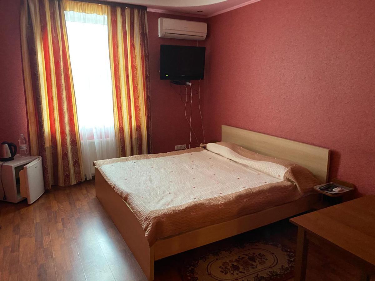 Гостинний Маєток Hotell Myla Exteriör bild